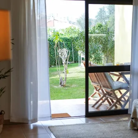 Oura 7 Апартаменти