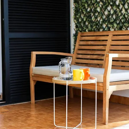 Oura 7 Апартаменти *